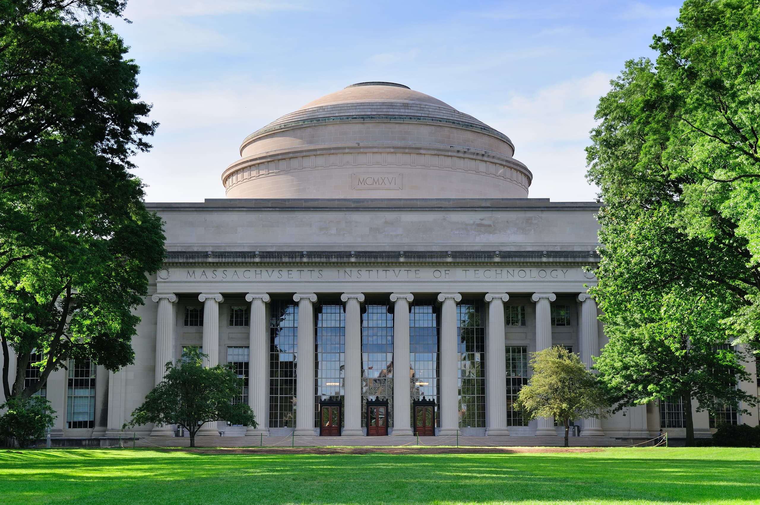 Outdoor Cultural Tours with Boston Hidden Gems in Cambridge
