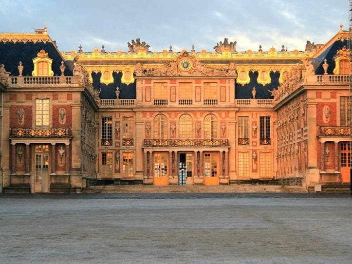 Private Day Tours: Giverny Gardens & Versailles Palace
