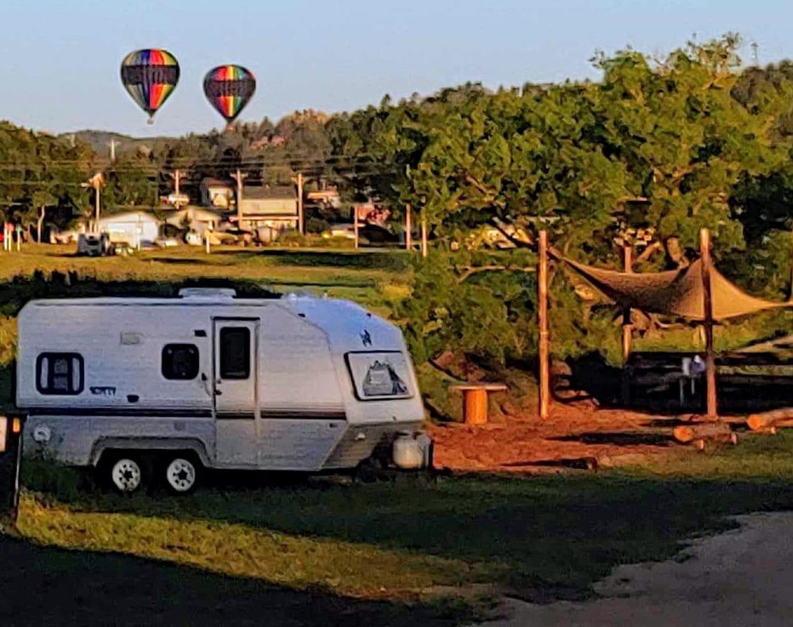 Spacious Trailer Camping Under 27' in Custer, SD