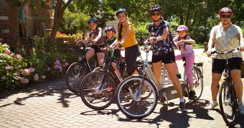 Private Family Tours in Amsterdam: Tailored City & Countryside Trips