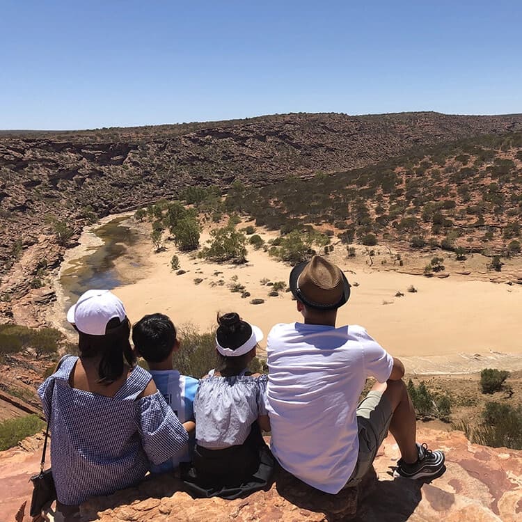 Three-Day Pink Lake, Pinnacles & Kalbarri Road Trip from Perth