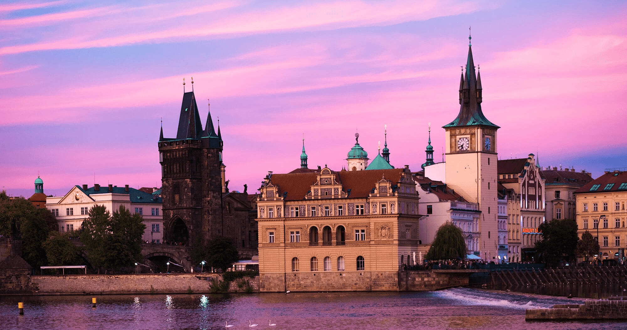 Night Photography Tour in Prague with Photoexploring