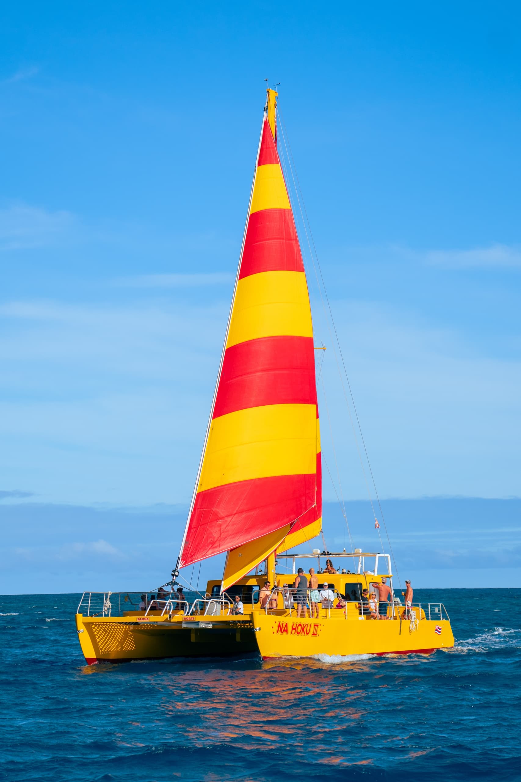 Waikiki Friday Night Fireworks Sail on Na Hoku 3 — 1-Hour Twilight Cruise photo 2