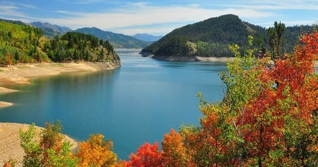 Water Activities with Jackson Hole Adventure Rentals at Palisades Reservoir
