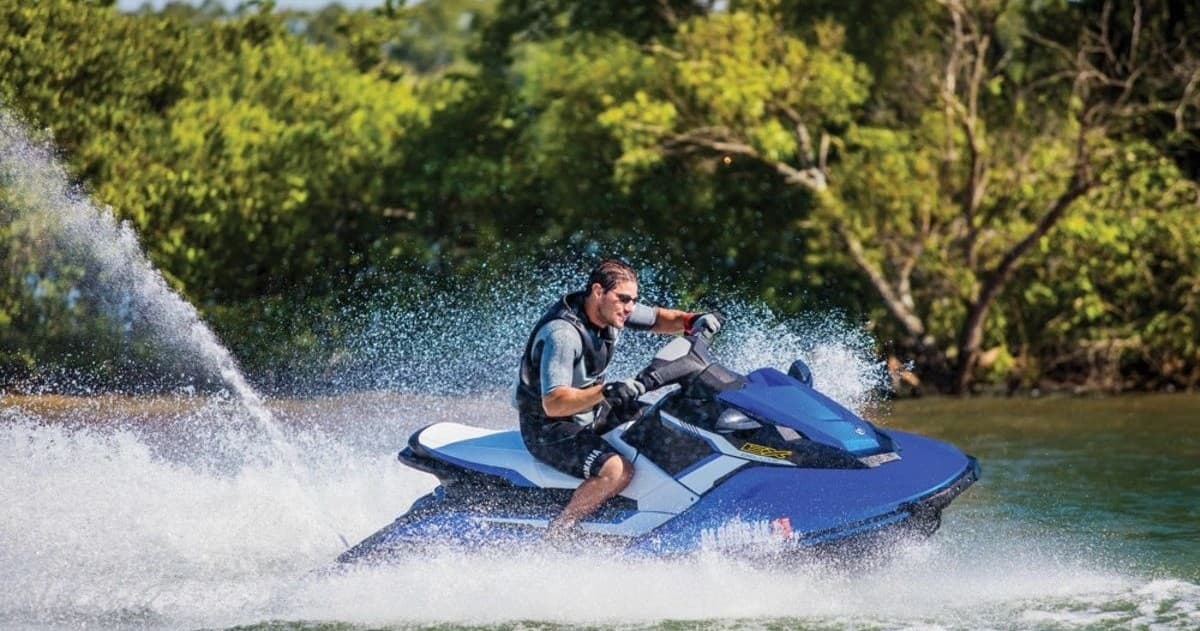 Lake Winnebago Boat & Waverunner Rentals fleet