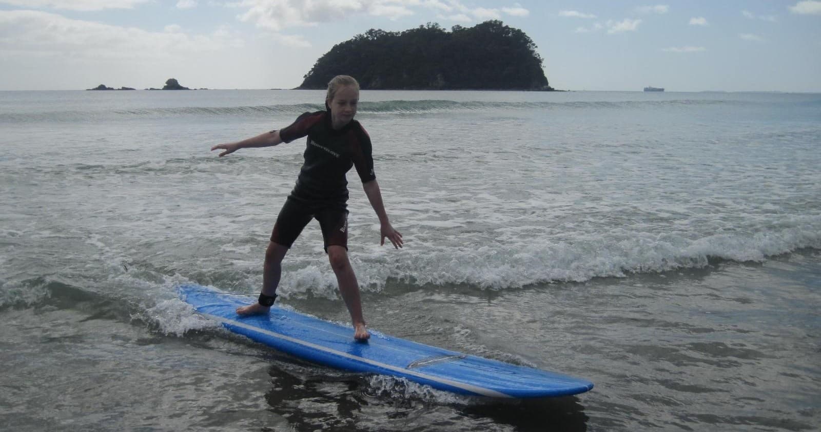 Surf Lessons at Mount Maunganui Surf Academy: Family Fun on the Waves