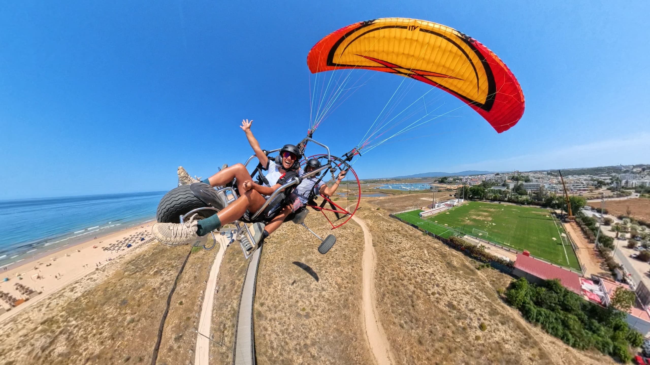 Soar the Algarve Coast: Paratrike Flights Over Portimão and Ria de Alvor