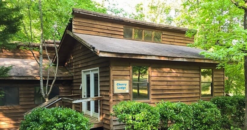Outdoor Adventure Rafting's Cherry Bunkhouse Experience in Benton