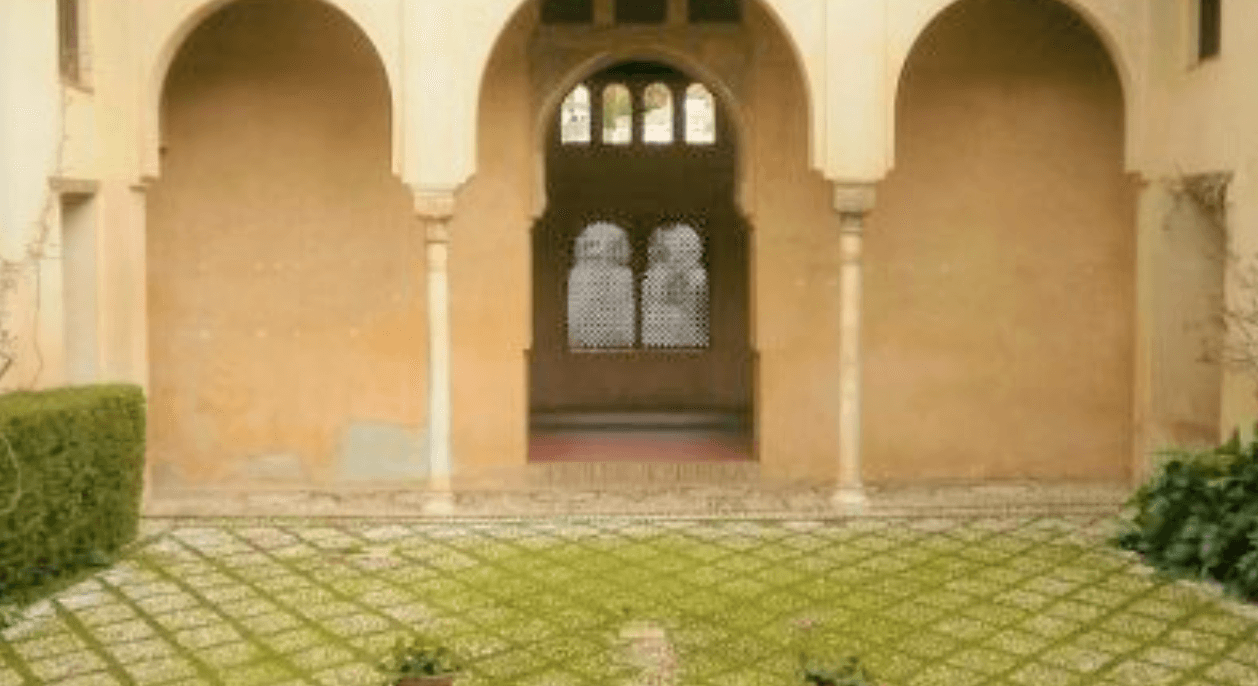Discover Granada’s Nasrid Legacy: An Immersive Guided Tour Through Historic Palaces and Gardens