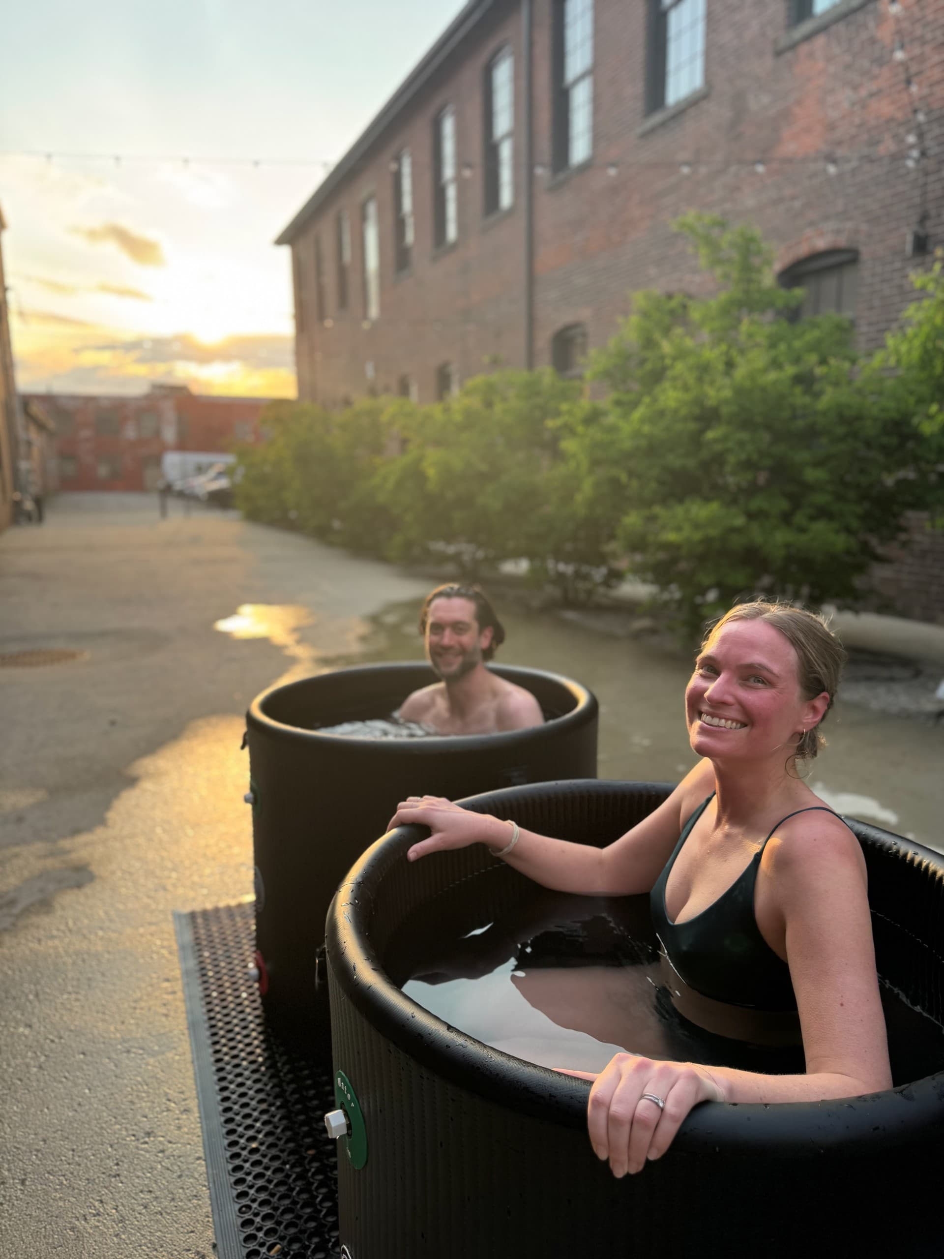 Wood-Fired Sauna & Cold Plunge at ROOMS&WORKS — Urban Contrast Therapy in NEW MARLBOROU photo 4