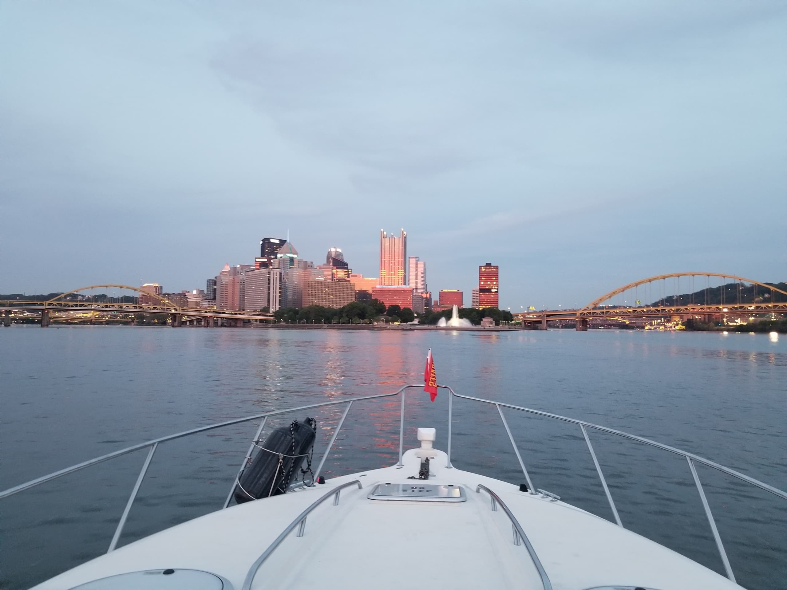 Private Two Hour Yacht Cruise in Pittsburgh’s Scenic Rivers