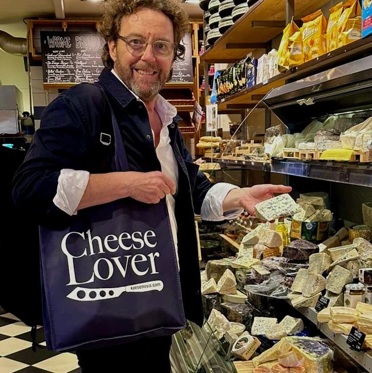 Amsterdam Food & Drink: Cheese Tour & Tavern Workshop by The Cheese Lover