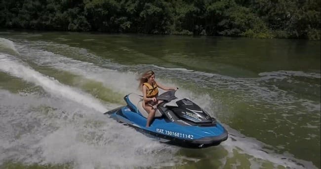 Thrilling 1 Hour Jet Ski Rental in Cancún, Mexico