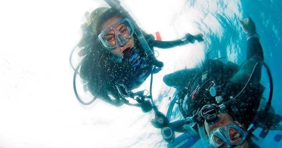 Water Activities with Blau Diving Menorca SL: Dive into Isla del Aire