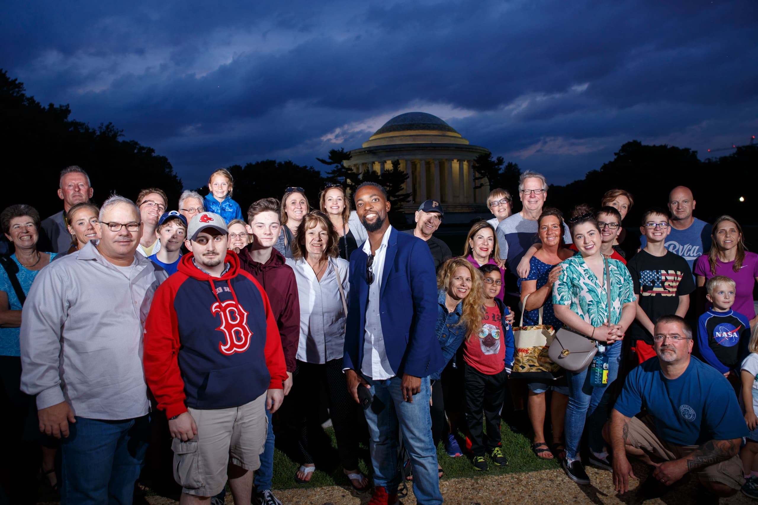DC at Dusk Bus Tour: Iconic Night Views in Washington DC