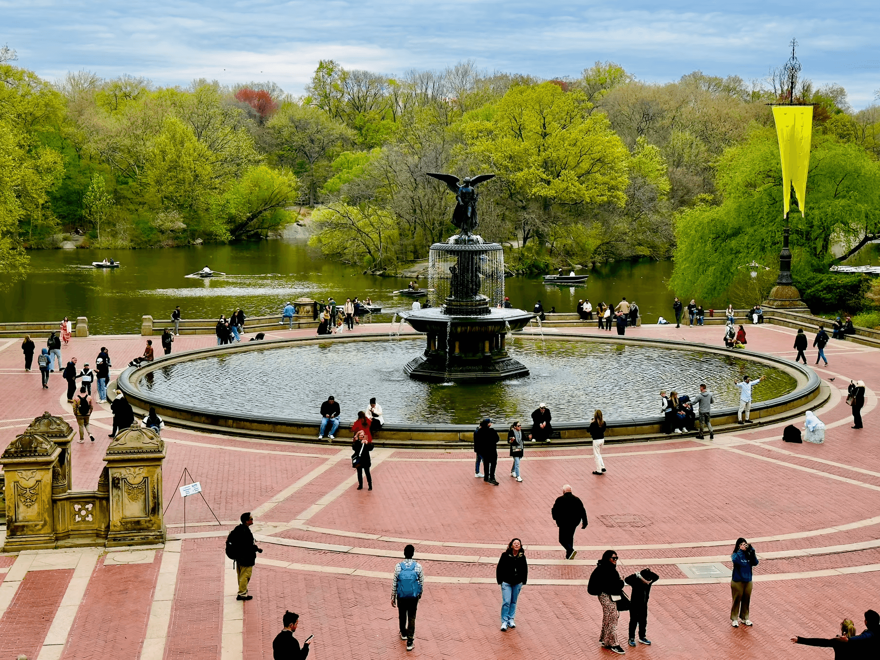 Deluxe Central Park Pedicab Tour: 90-Minute Private Tour of Bethesda, Bow Bridge & Strawberry Fields