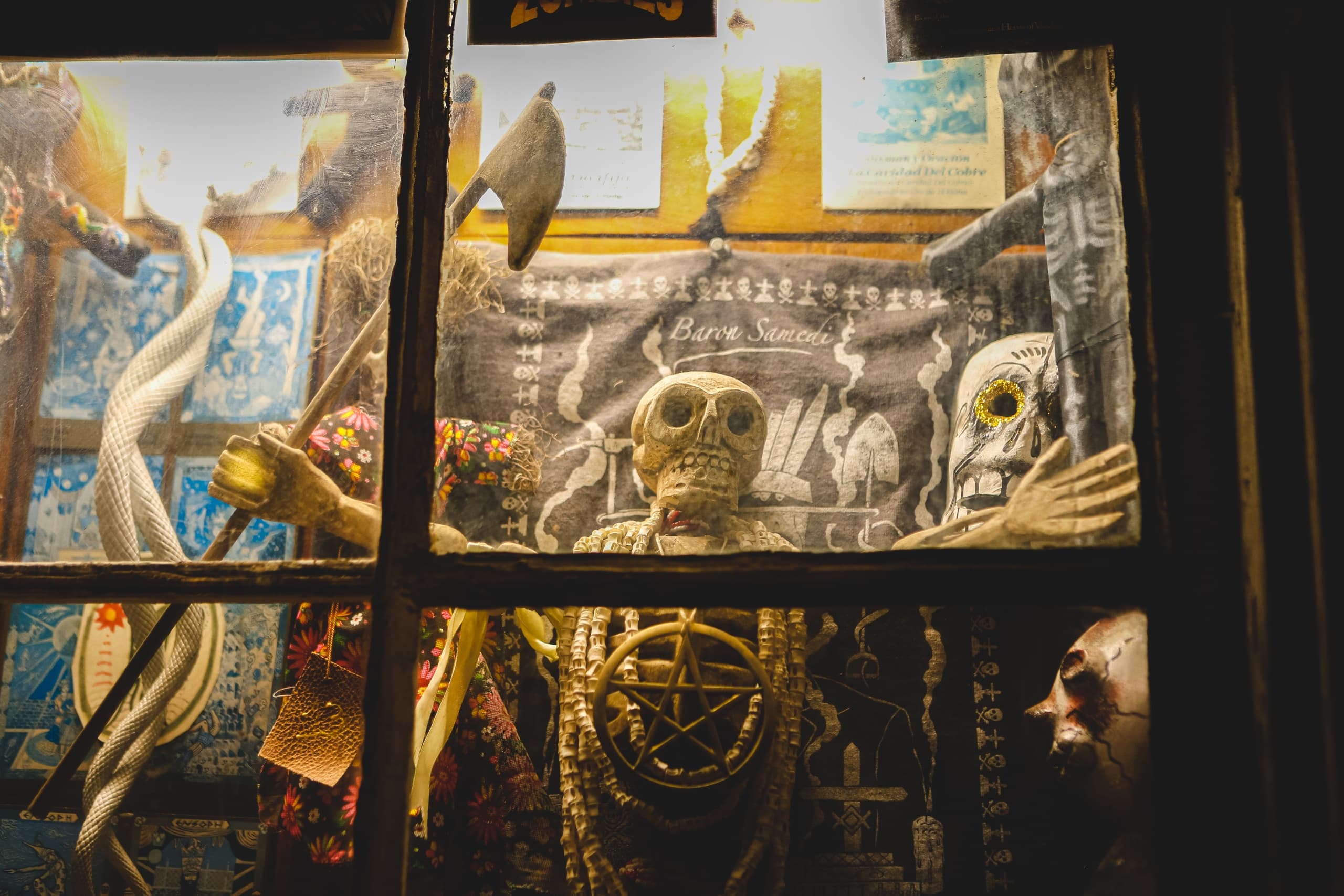 Explore New Orleans' Dark History on the True Crime Pub Crawl
