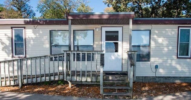 Cabin 12 on Roberds Lake: Family-Friendly Lakeside Cabin at Winjum's Shady Acres