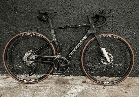 Experience Speed and Agility with a 3-Day Cannondale SuperSix EVO Rental in Miami