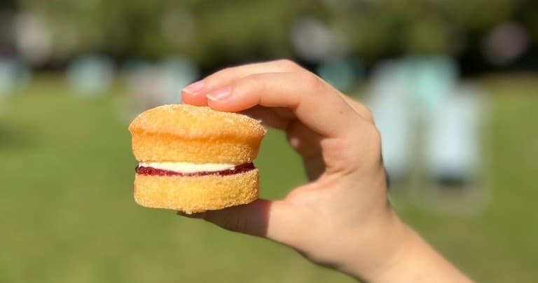 Afternoon Tea Walking Tour in London’s West End — Taste History on a 3-Hour Stroll photo 2