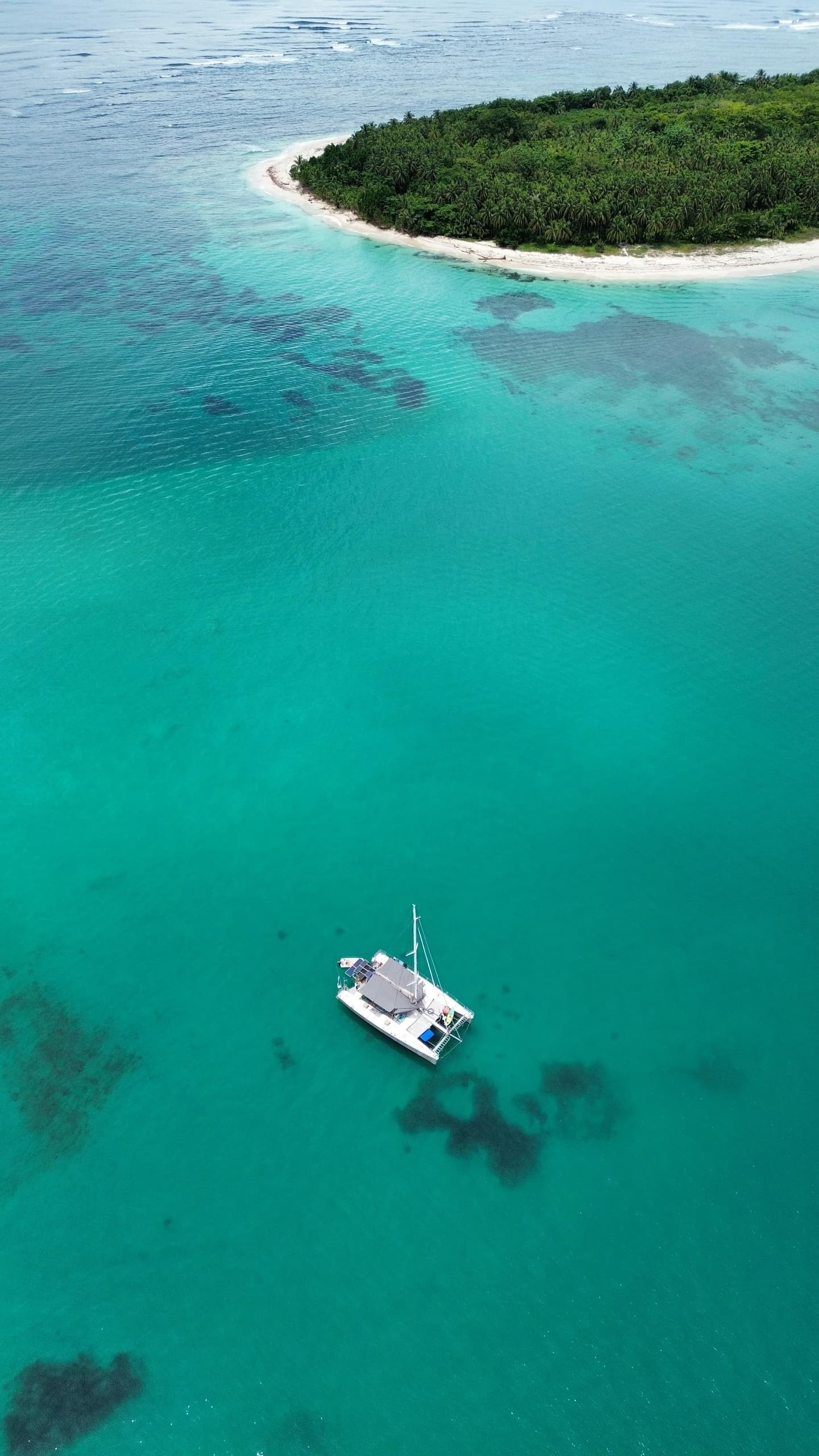 Catamaran Day Trip to Panama's Zapatilla Islands: Exploring Bocas del Toro’s Hidden Coastal Gems