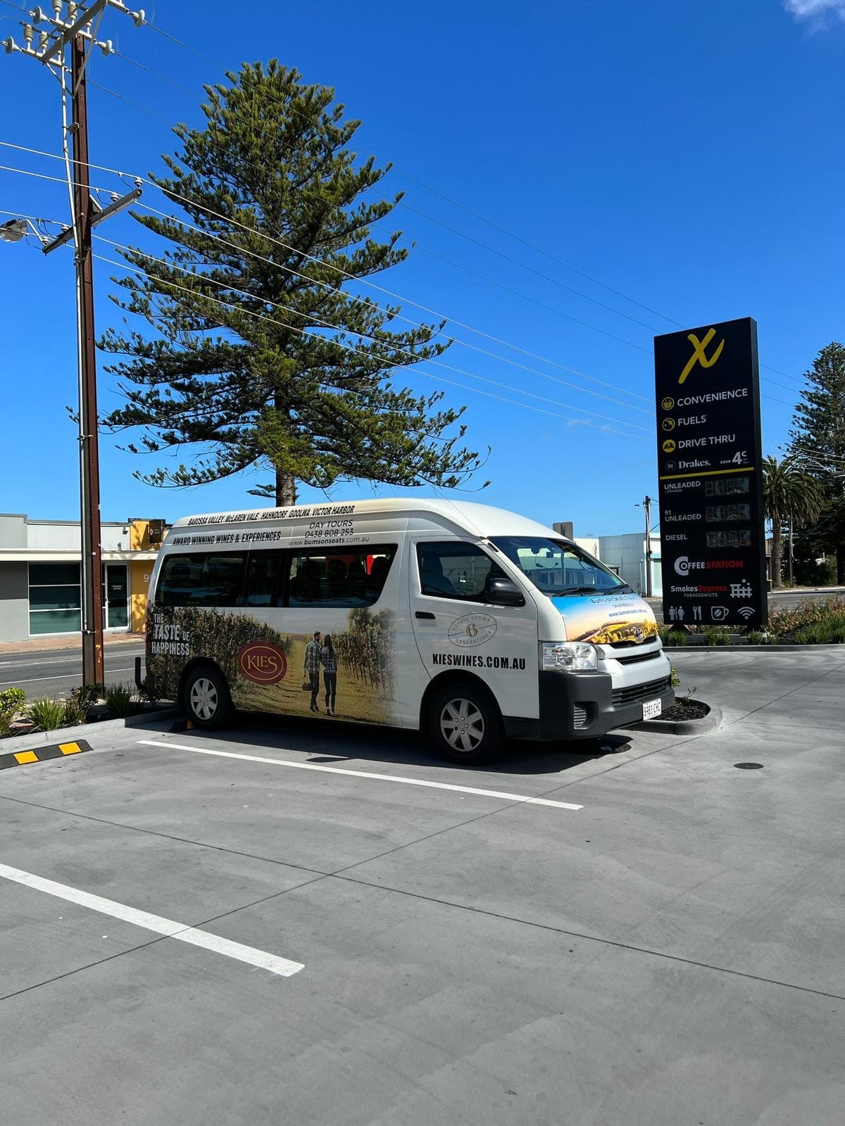 Barossa Valley Gin & Wine Tour by Bums On Seats