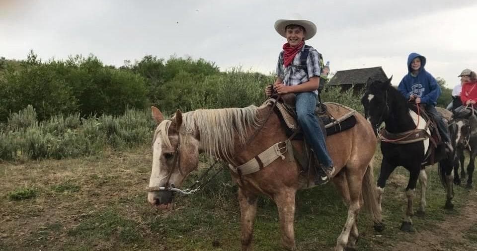 Horseback Riding in Yellowstone Horses - Scenic Trail Adventure