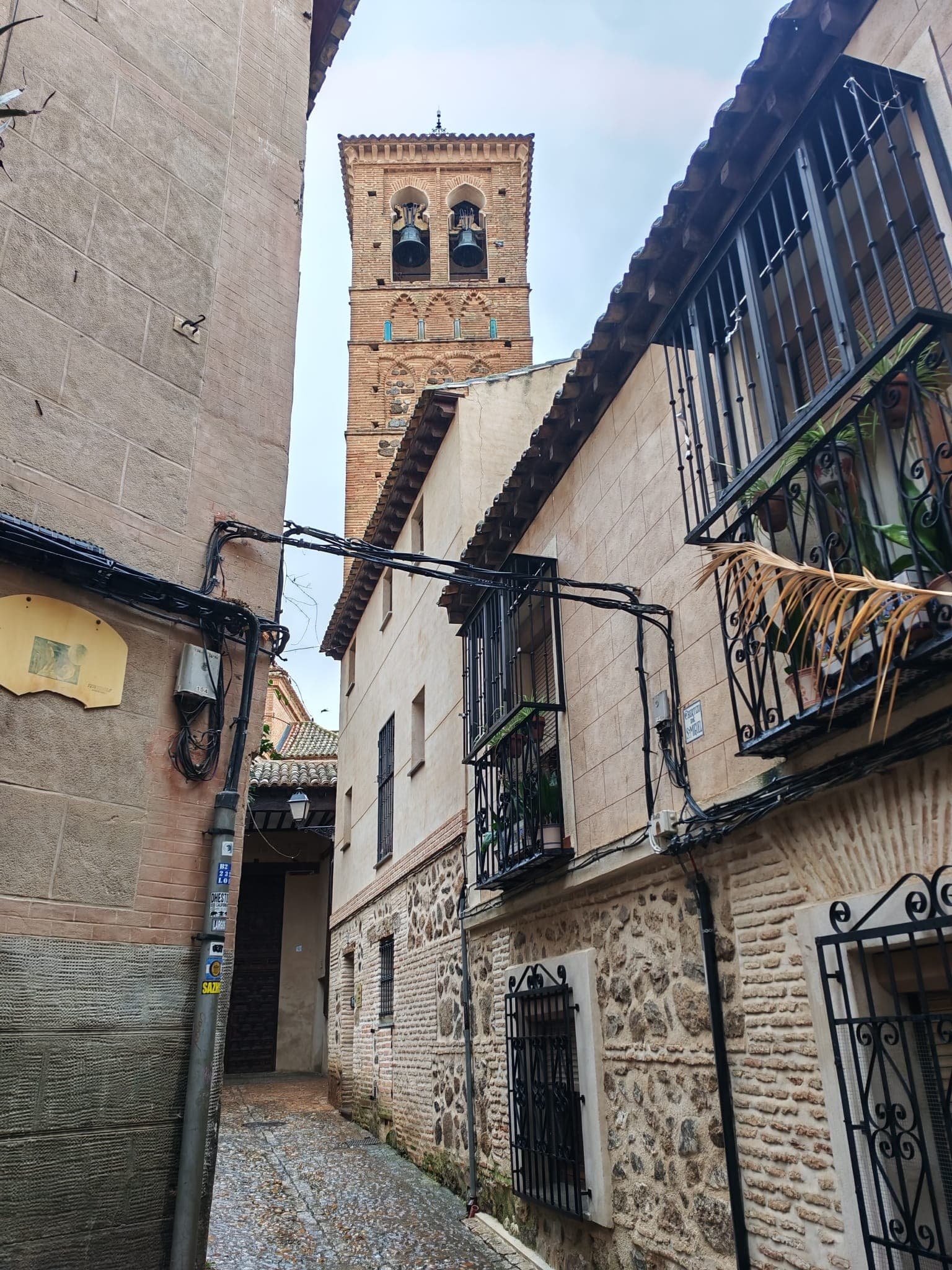 Private 2-Hour Toledo Walking Tour: Cathedral, Alcázar & Hidden Alleys photo 1