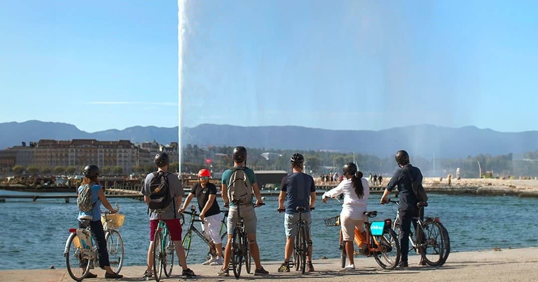 Pedal Geneva: Jet d’Eau, Flower Clock & Lakeside Parks in 3 Hours