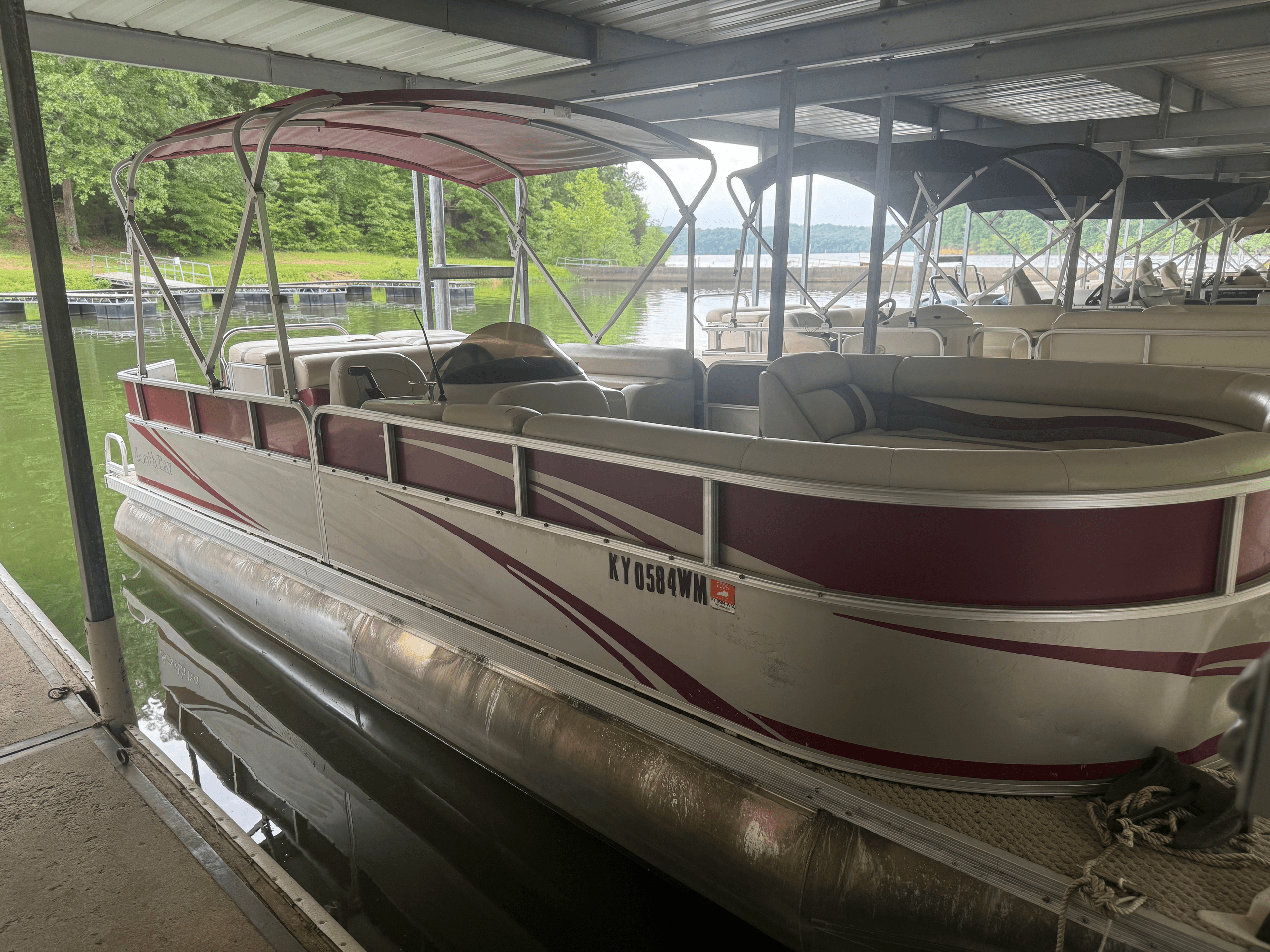 South Bay Pontoon Adventures at Lynnhurst Family Resort