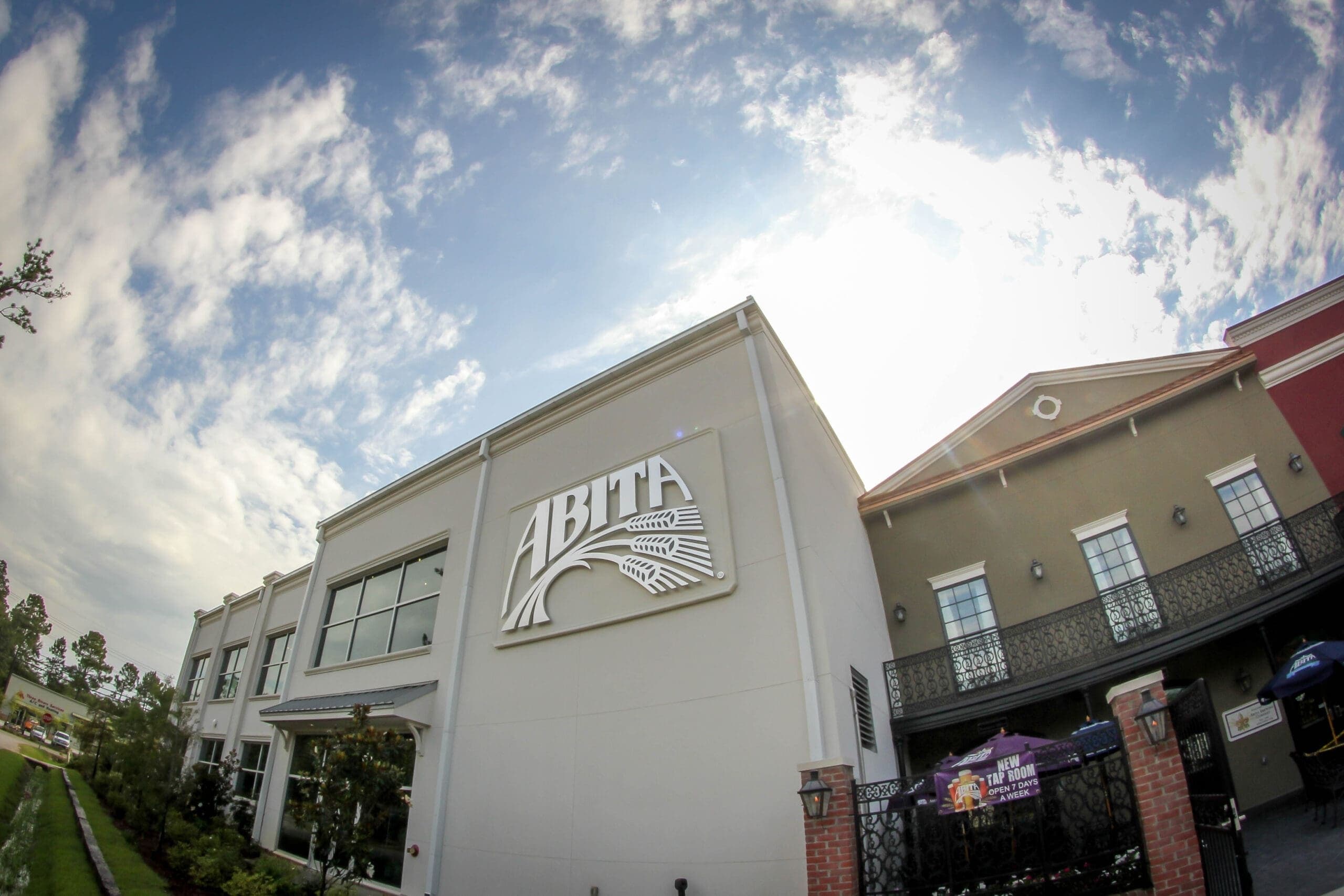 Bonsai Bar at Abita Brewing: Create Your Own Tiny Tree in Covington