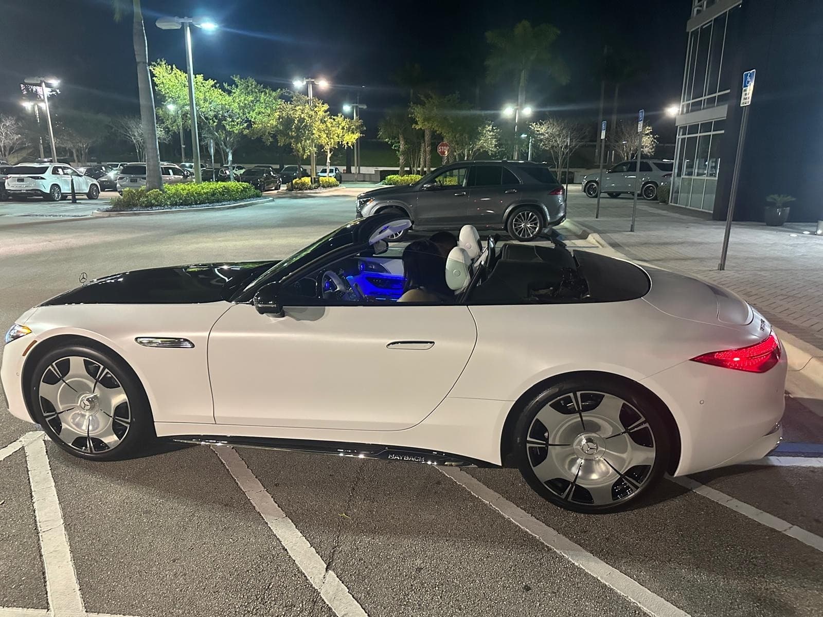Drive the Mercedes‑Maybach SL 680 in Chicago: White Ambience Grand Tourer Experience