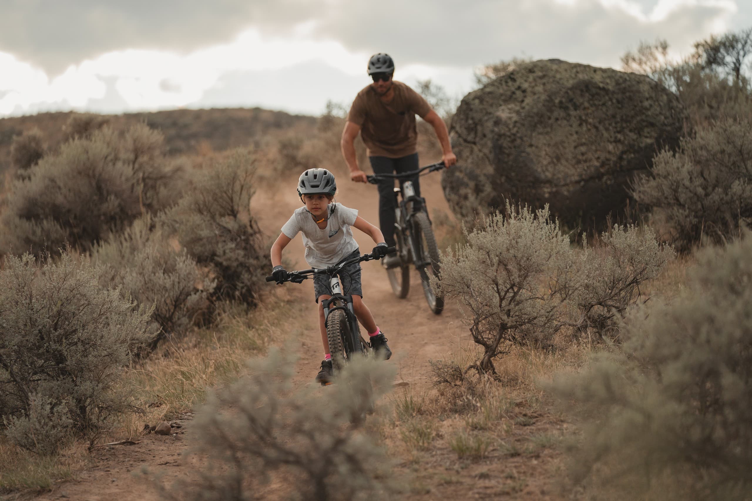 Flowing Singletrack Through Lac du Bois Grasslands — Beginner Mountain Bike Tour near Kamloops