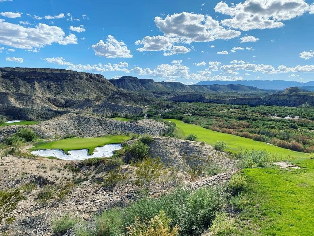 Eyes Over Lajitas: A Private Scenic Flight Above Big Bend