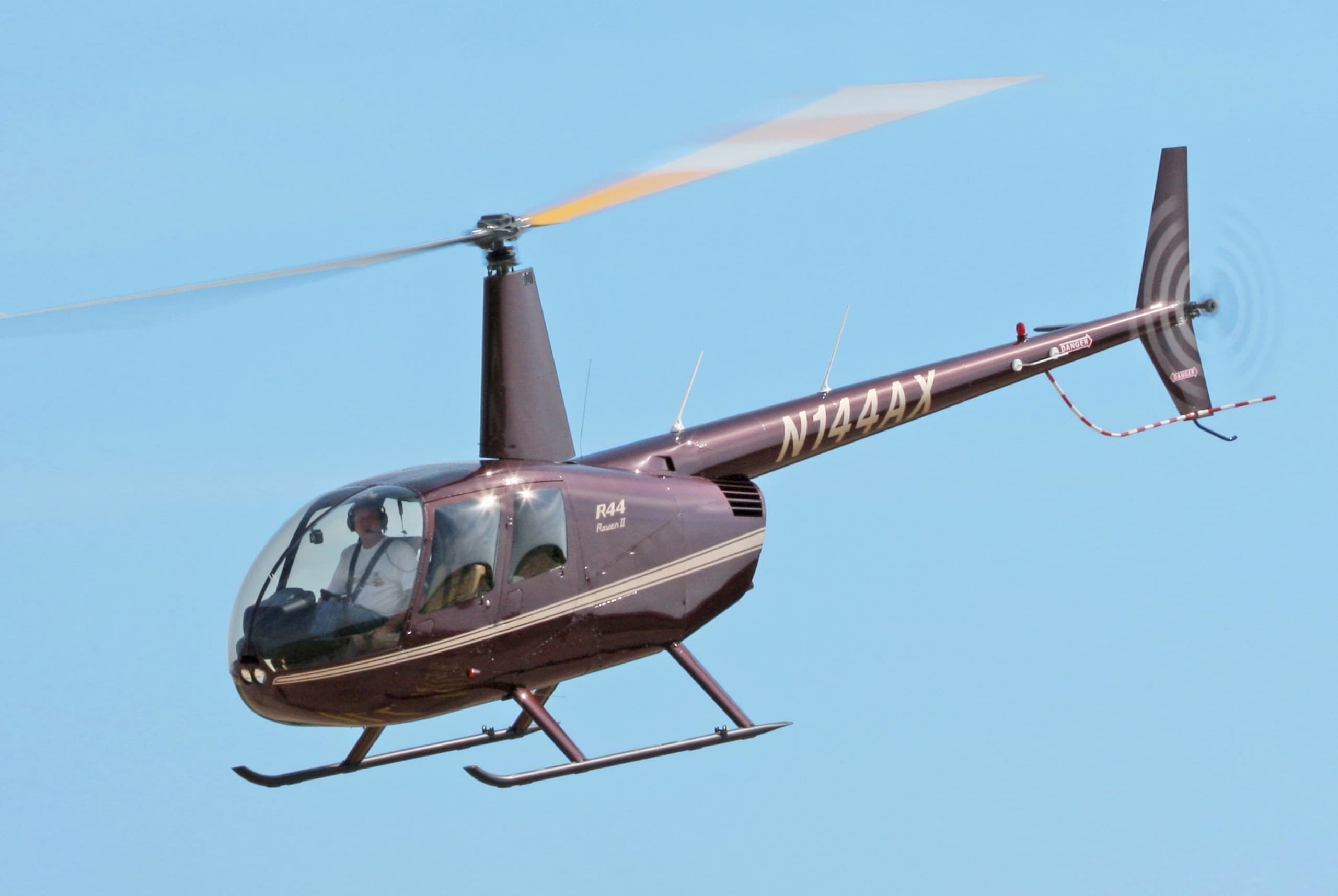 Ride the Robinson R44 Raven II Over Chicago’s Skyline and Lake Michigan photo 1