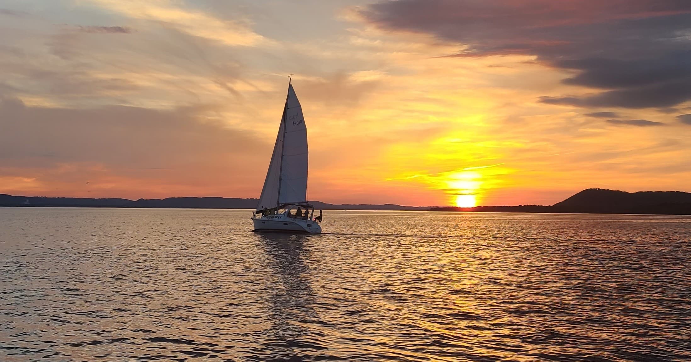 Daily Cruises on Lake Pepin in Lake City, MN
