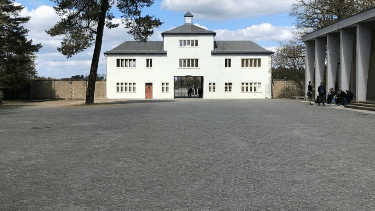 Berlin WWII History Tours by On the Front Tours