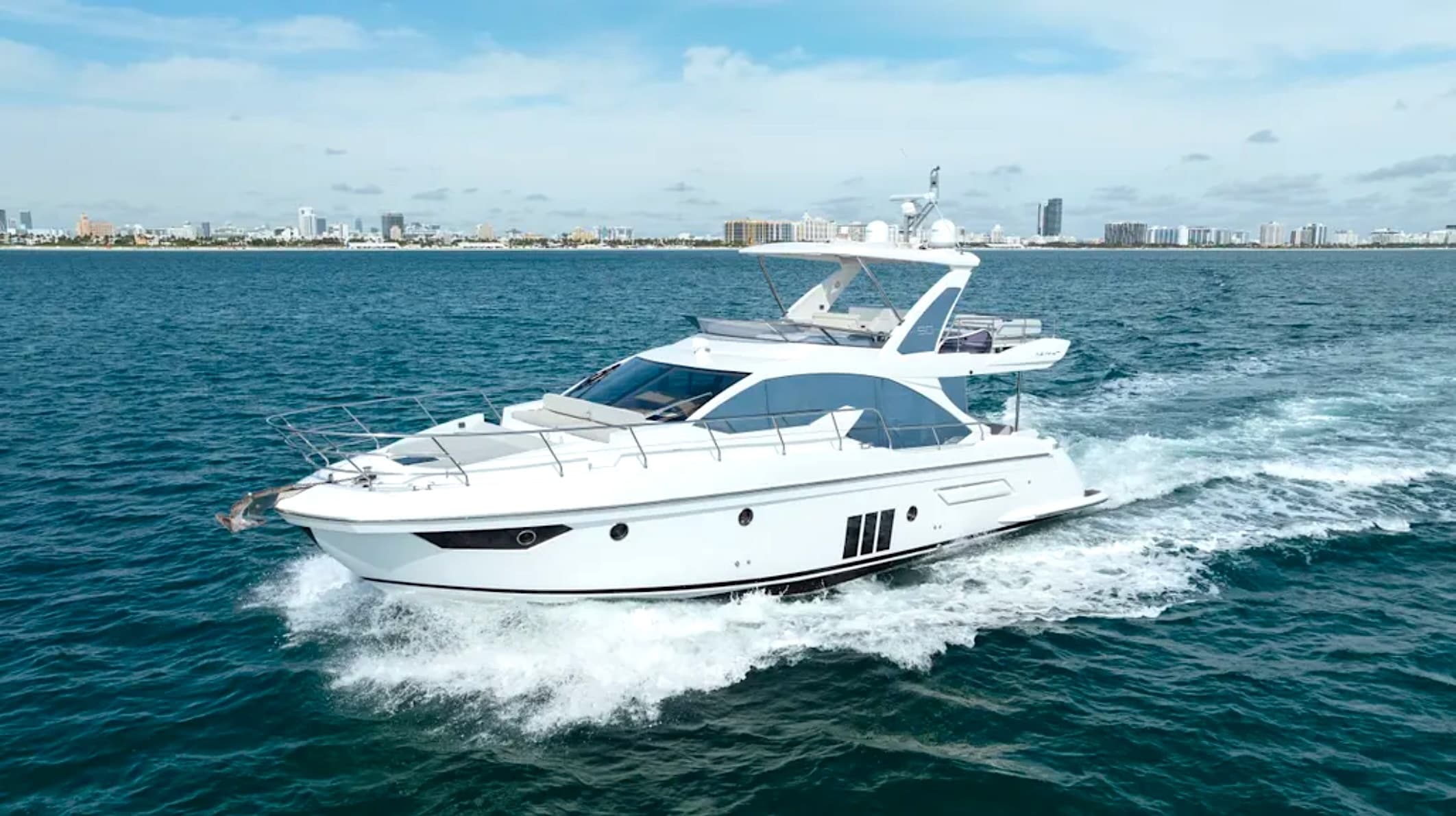 Yacht Charters with Miami Boat Experts: 50' AZIMUT Experience