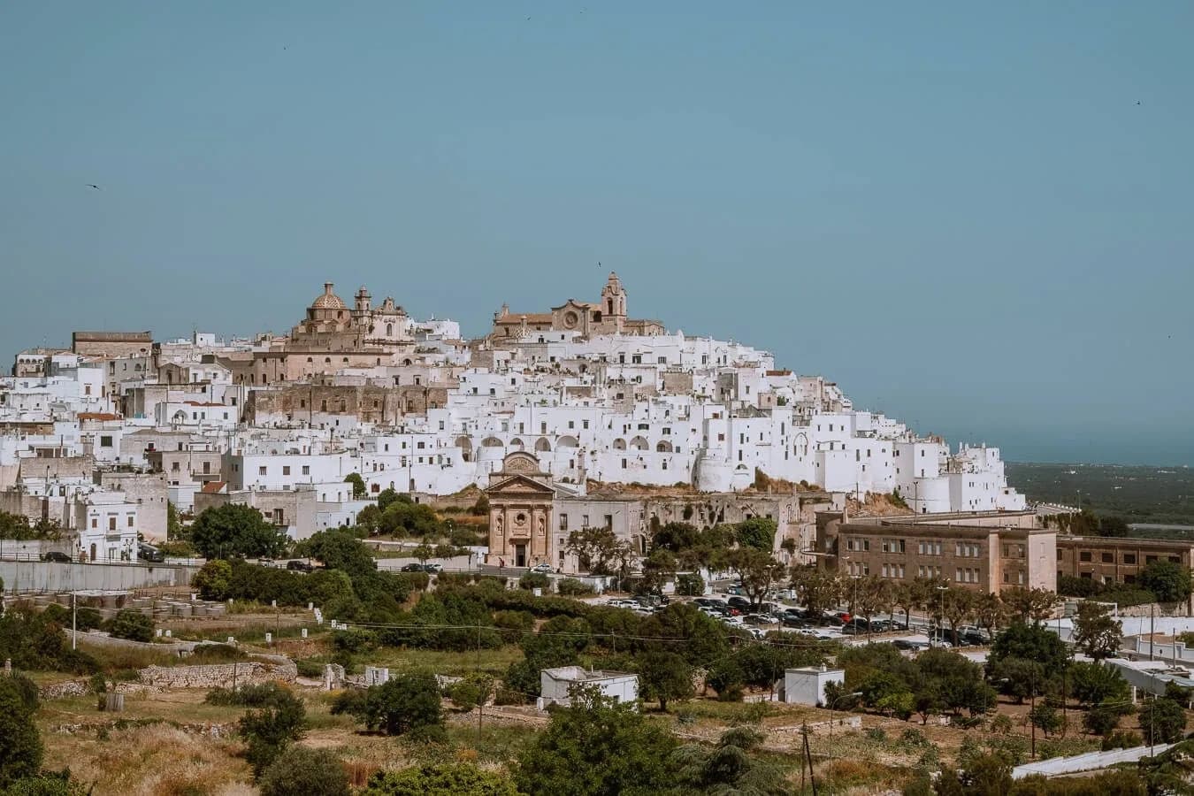 Market Stroll in Ostuni: Shopping e Tradizione Tour from Carovigno