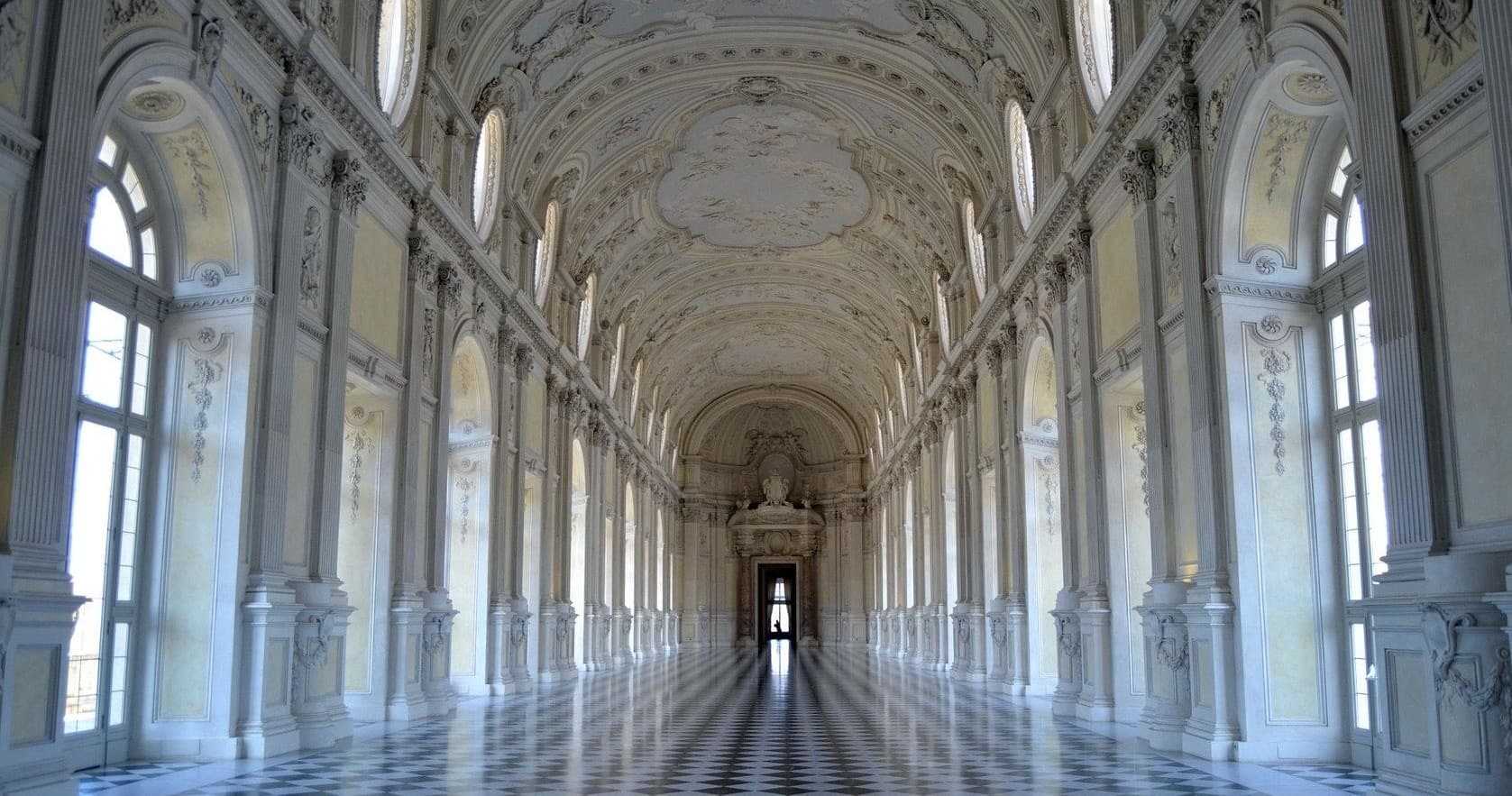Guided Tour of Reggia di Venaria Reale by Hidden Experiences