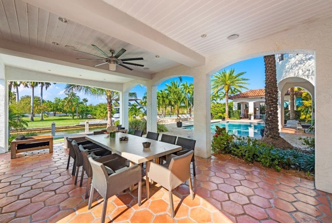 Villa Calabassa: Luxury 11-Bedroom Waterfront Mansion in Miami Beach photo 1