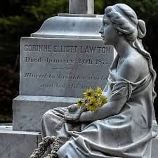 Touring In Style: Golf Cart Tour at Bonaventure Cemetery