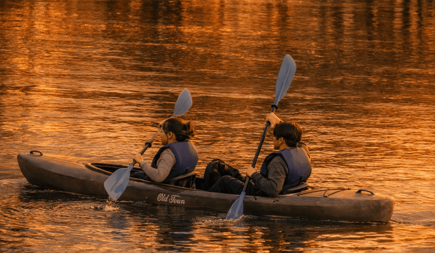 Sweetheart Paddle: Sunset & Moonlight Kayak Dinner on the Santa Fe River