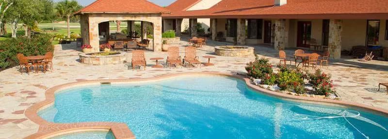Rockin' Star Ranch: Texas Cabin Stays, Horses, Ponds & Rodeo Arena