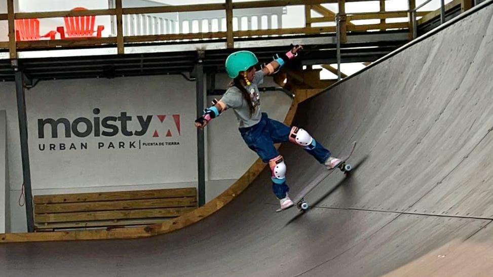 Introductory Skate Class at Moisty Urban Park — Learn Rollerblading in San Juan photo 1