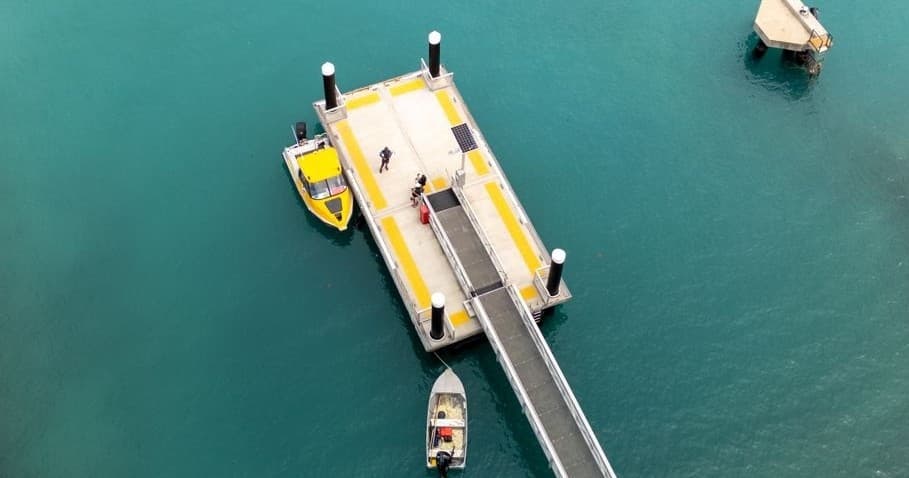 Water Taxi & Bus Shuttle by Kaiwalagal Ferries & Charters