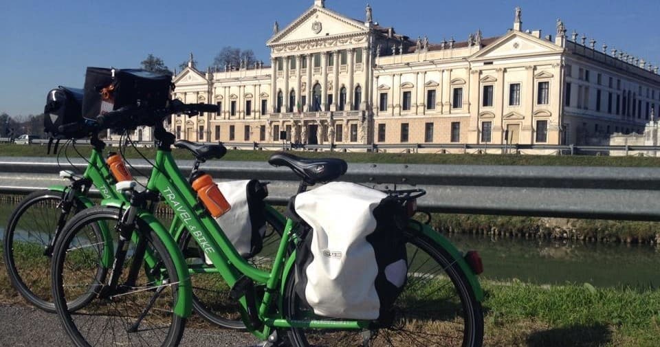 Explore the Naviglio del Brenta: Kayak and Bike Adventure in Veneto, Italy