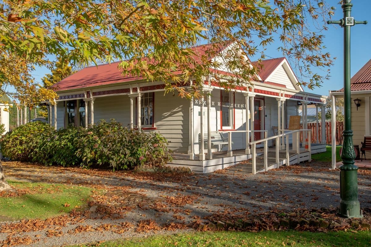 Greytown Discovery: Wairarapa Food, Chocolate & Honey Day Trip from Wellington