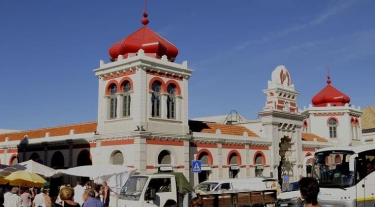 Cultural Land Adventure at Loulé Market
