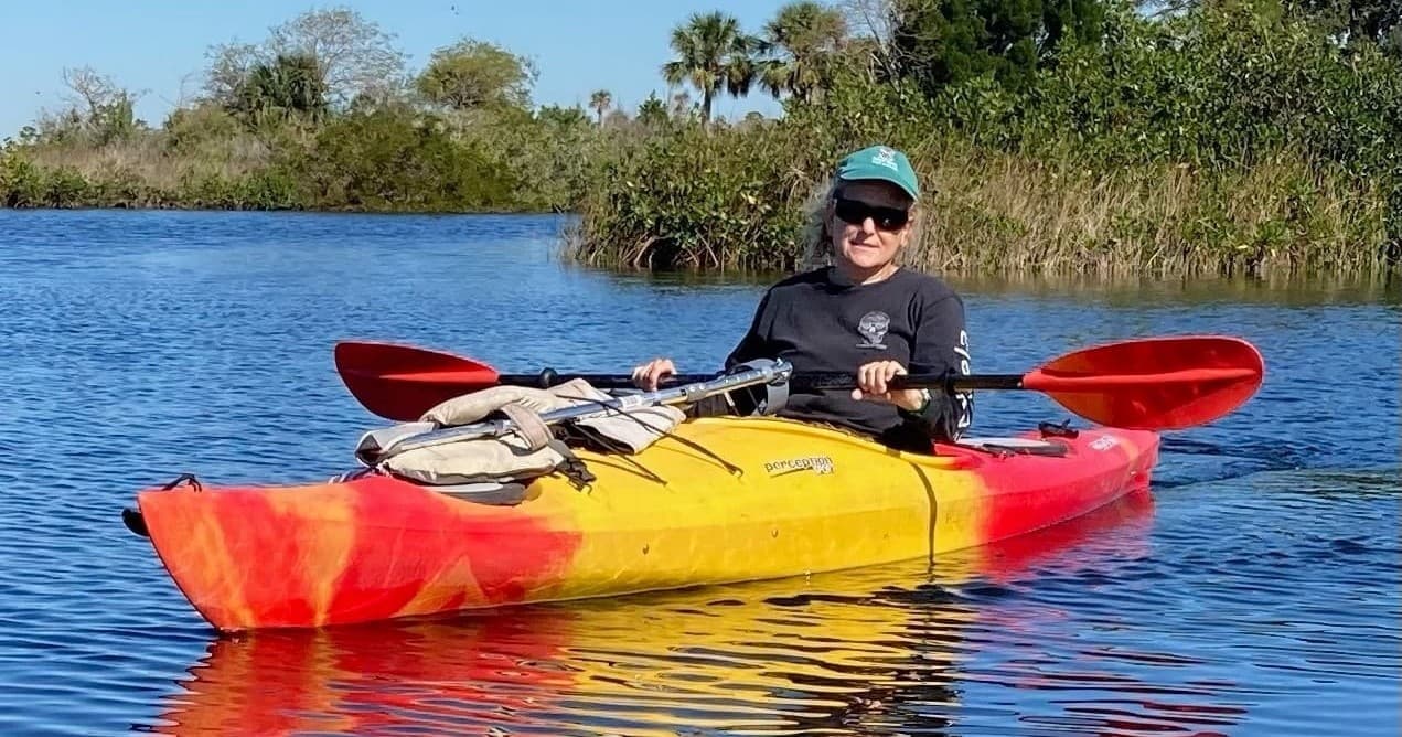 Single Sit-in Kayak on Rainbow River with Blue Run Cart Master & River Rat Rentals LLC